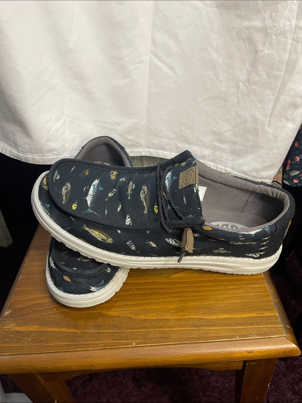 Hey Dudes Wally Marlin Style with Fish Print Mens size 12